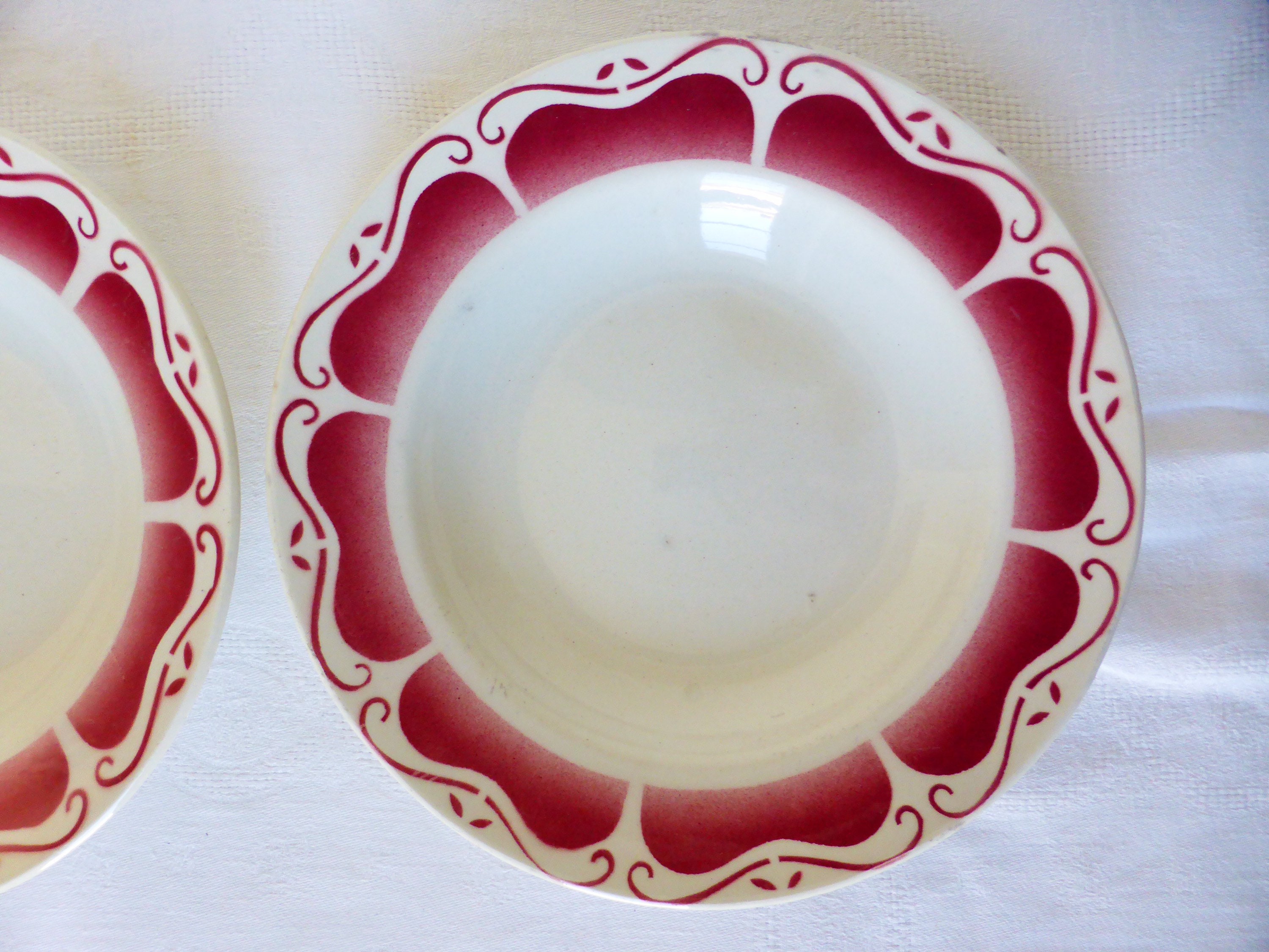 2 Assiettes Creuses Vintage en Porcelaine