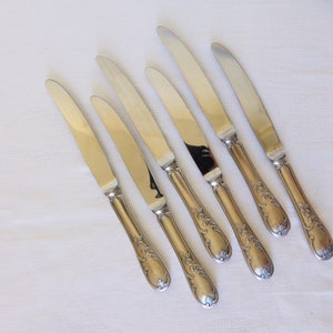 6 vintage dessert knives in hallmarked English silver metal image 1