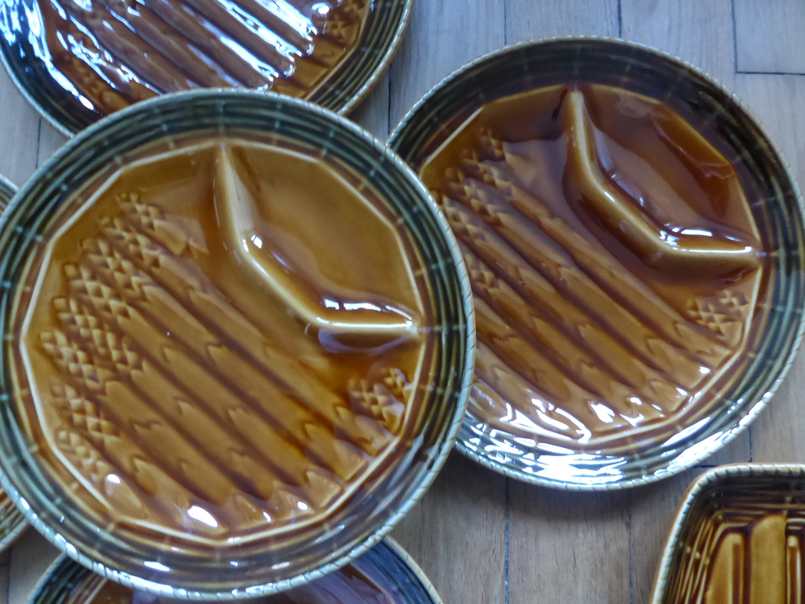 5 Assiettes à Asperges Vintage et Plat Ancien de Sarreguemines en Porcelaine