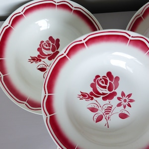 4 vintage porcelain soup plates