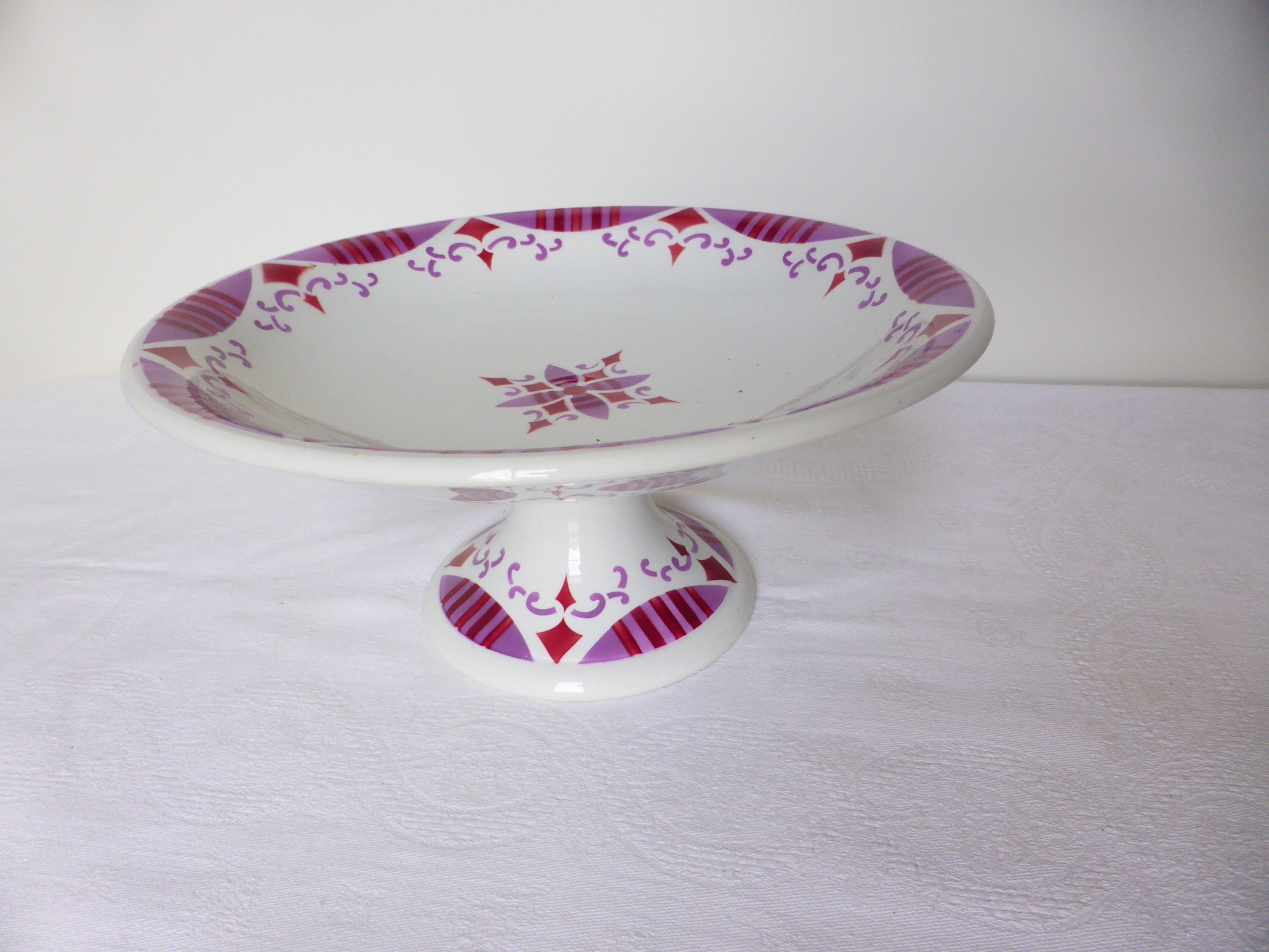 Serviteur Plat sur Piédouche Compotier Vintage en Terre de Fer Du Moulin Des Loups et Hamage Modèle 