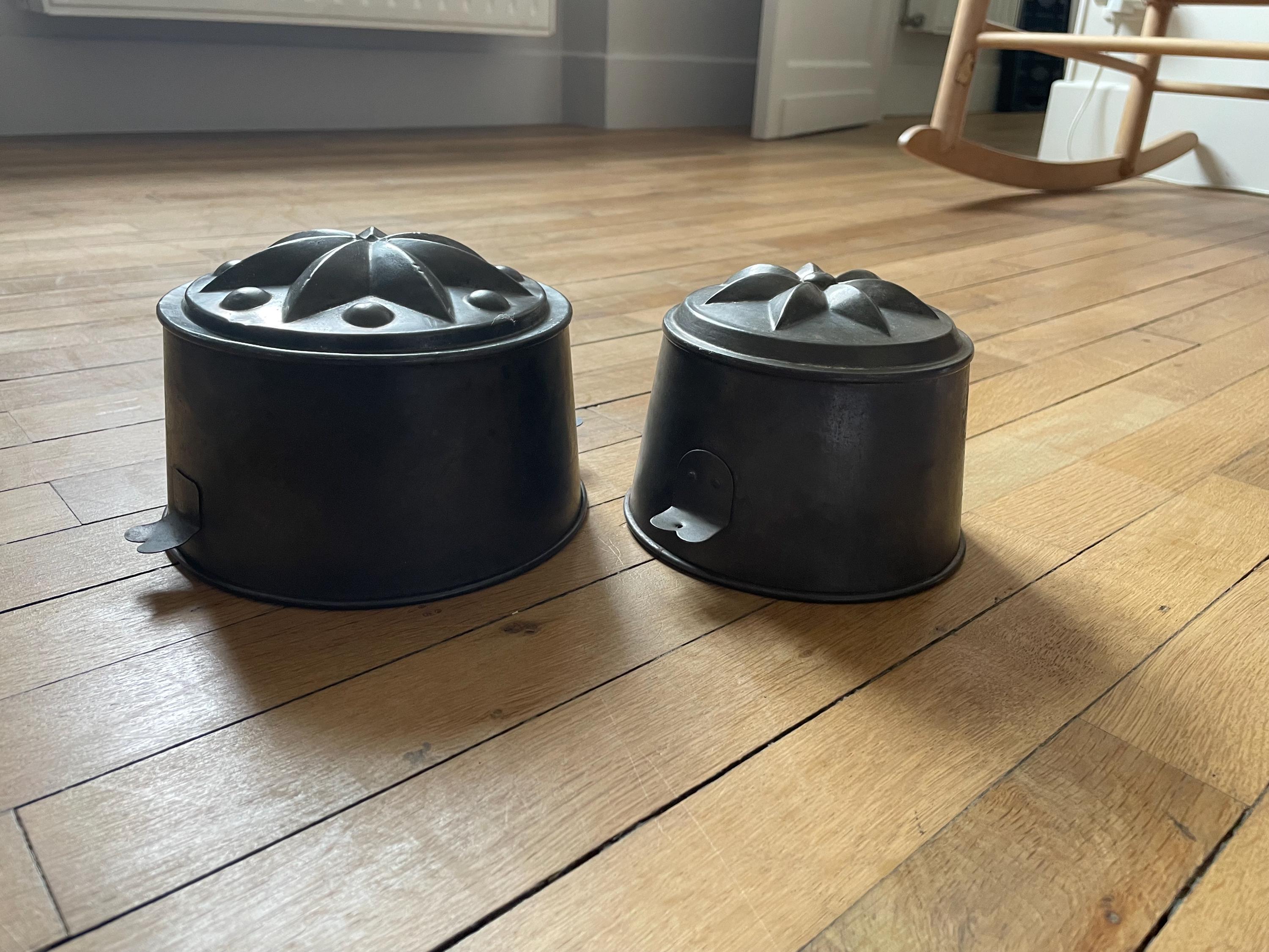 ヴィンテージ鉄製ケーキ型 2個セット 250906 - Etsy 日本