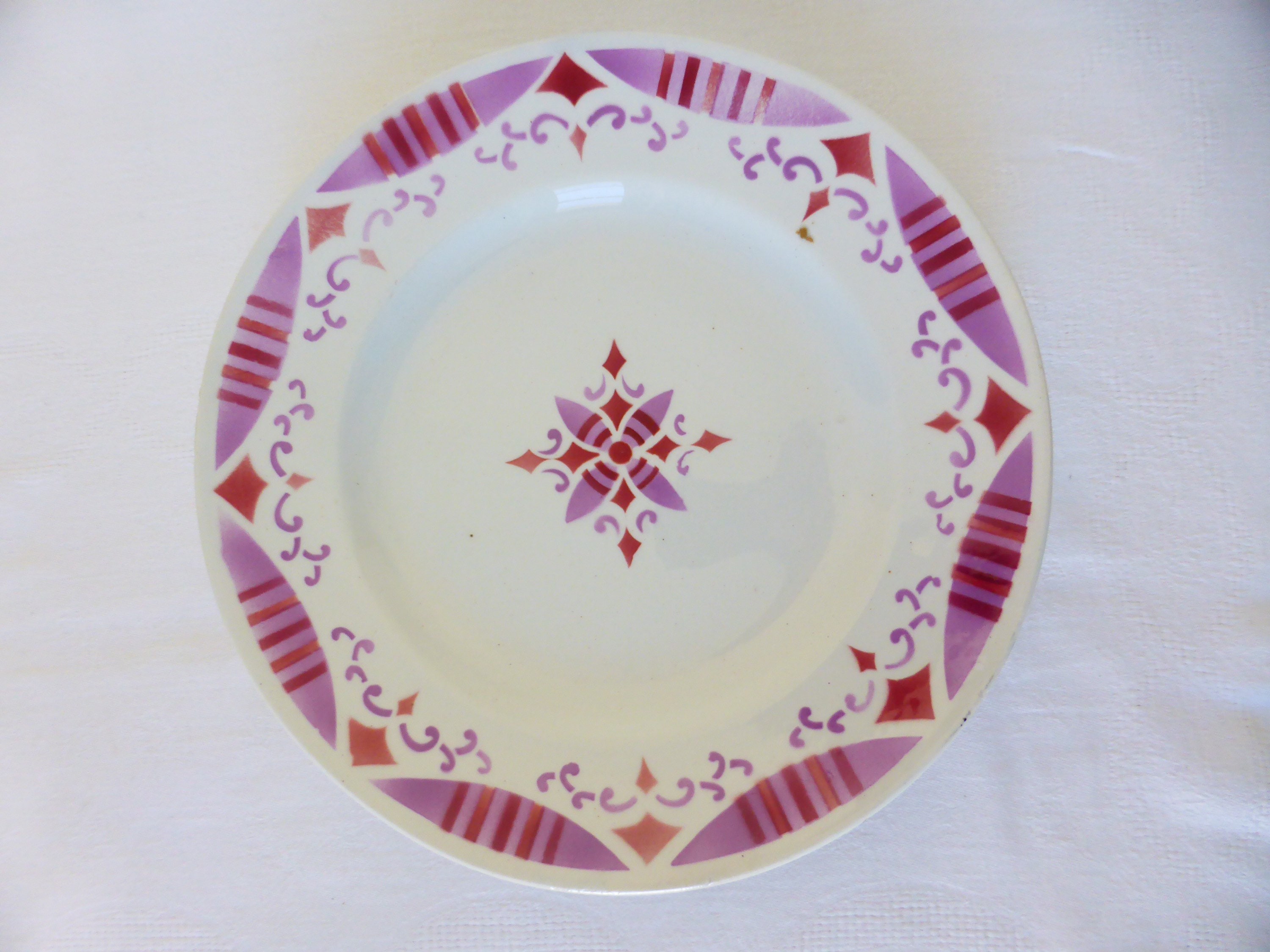 Serviteur Plat sur Piédouche Compotier Vintage en Terre de Fer Du Moulin Des Loups et Hamage Modèle 