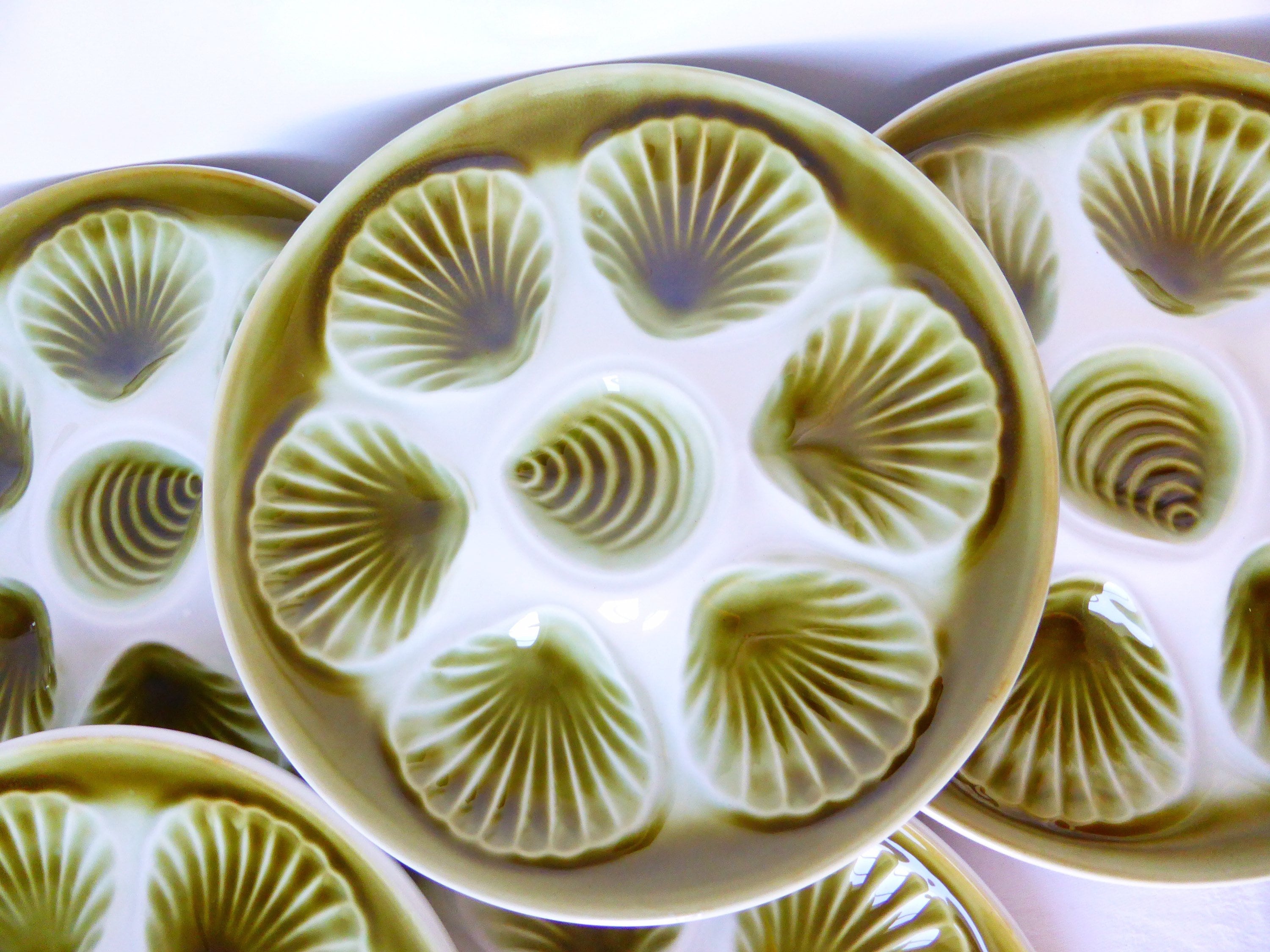 6 Assiettes + 1 Plateau à Huitres Vintage Moulin Des Loups Orchies en Porcelaine