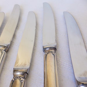 6 vintage dessert knives in hallmarked English silver metal image 4