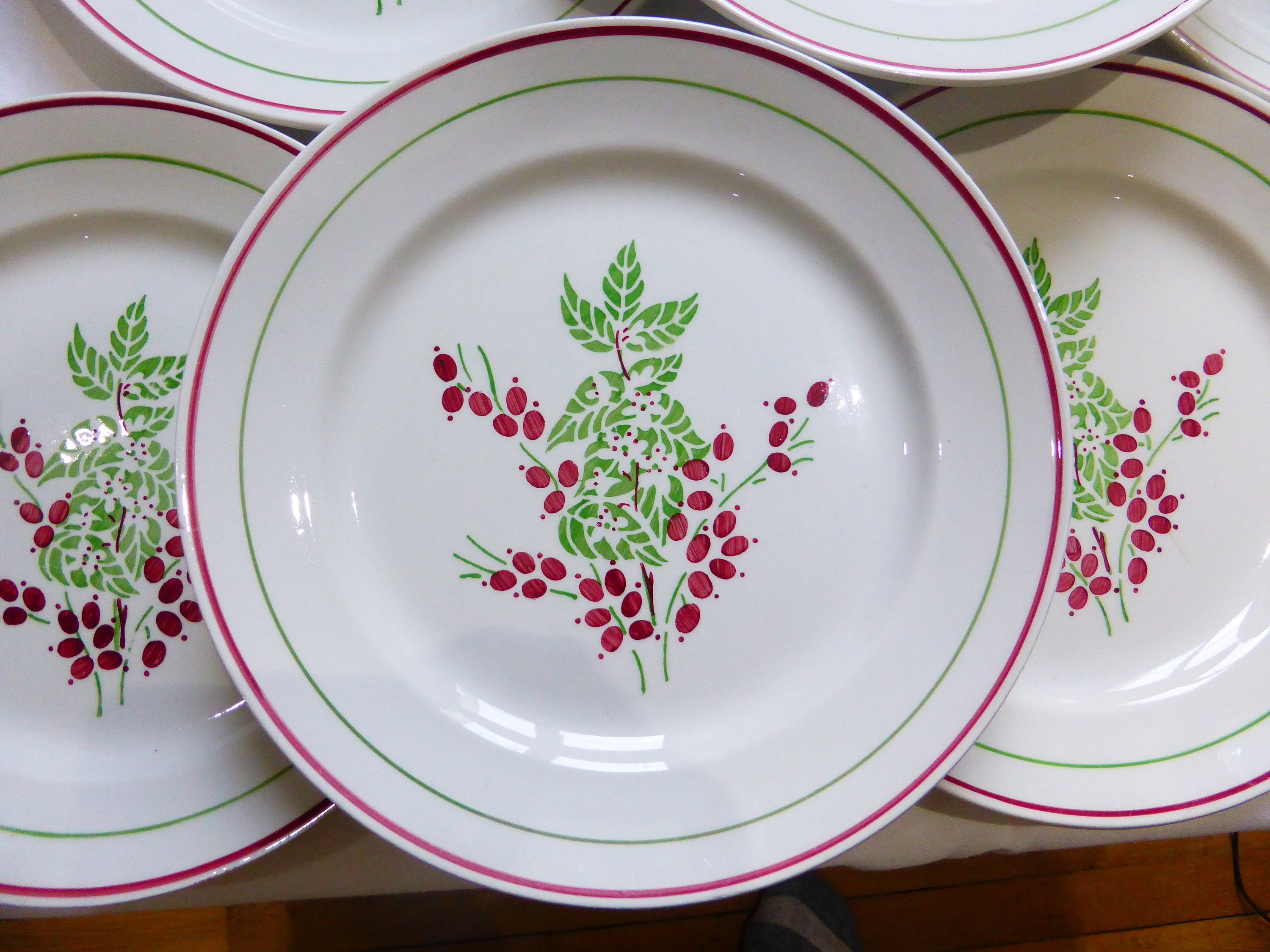 6 Assiettes Plates Vintage en Porcelaine