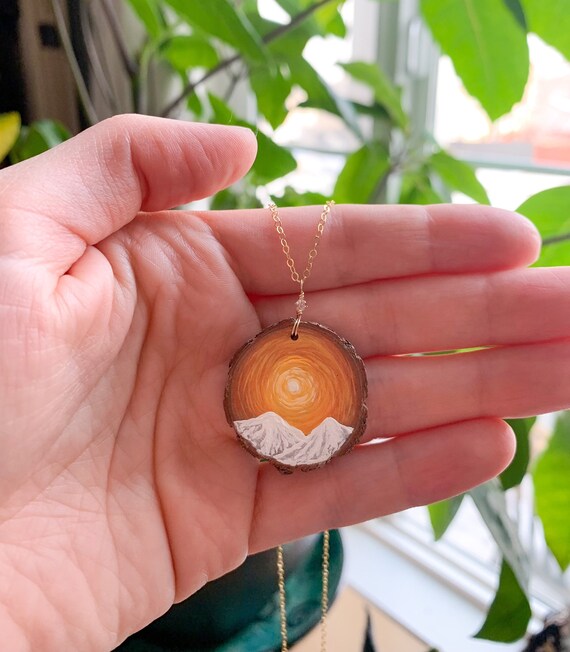 Wood slice hotsell necklace