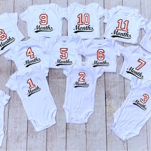Conjunto de mono mensual Milestone - Béisbol - Regreso a casa