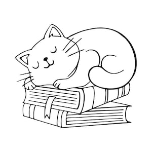 Pode incluir: Um desenho de linha preto e branco de um gato dormindo em cima de uma pilha de livros. O gato está enroscado com a cabeça apoiada no livro de cima.