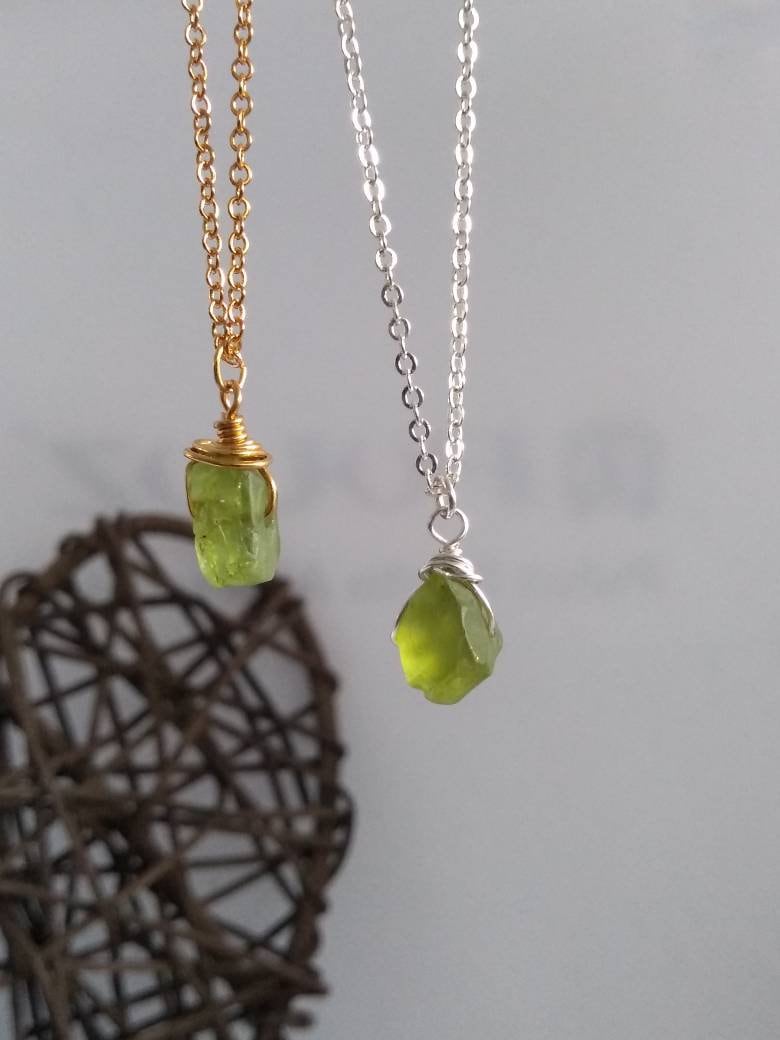 Handcrafted Peridot Necklace – Vibrant August Birthstone | Heart Chakra  Healing Pendant – Blackbird Jewellery