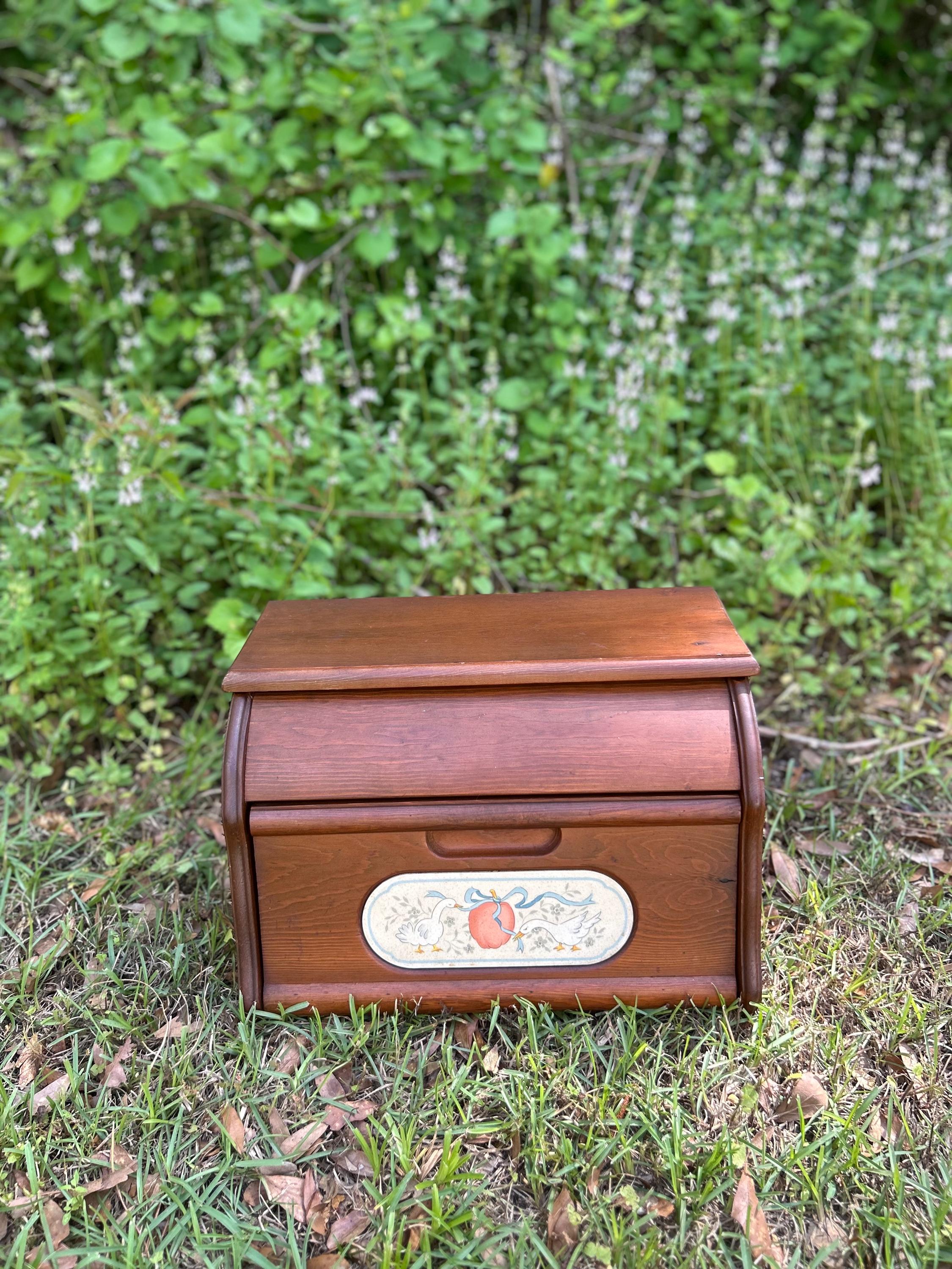 Geese Bread Box, Country Bread Box, Primitive Bread Box,wooden