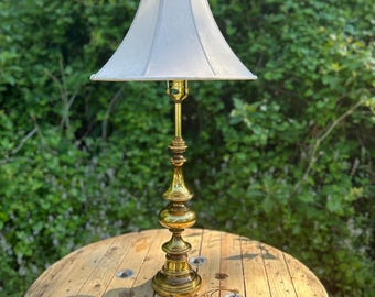 Lámpara de sobremesa de latón macizo, lámpara de acento, lámpara de latón, lámpara con pantalla color crema