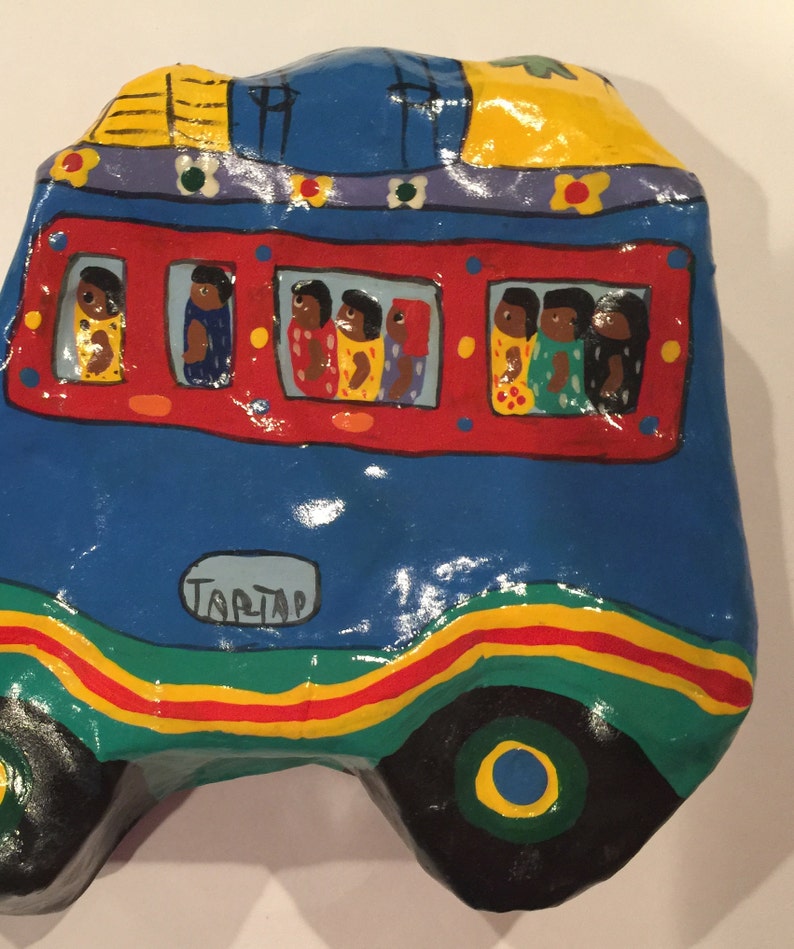 Papier Mach\u00e9 Bus