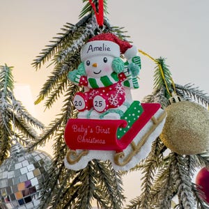 Personalised Baby’s First Christmas Boy/Girl Unisex on a Sled Xmas Tree Decoration Ornament 2025, Customised Sled Red Baby&#39;s 1st Xmas Decor