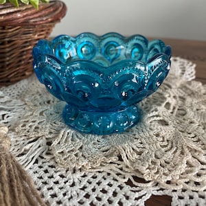 Vintage LE Smith Blue Moon and Stars Footed Candy Dish - Small pressed glass bowl