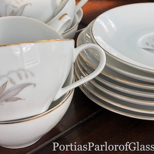 1961 “Golden Rhapsody” by Kaysons Teacups and Saucers
