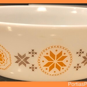 1960s Pyrex Town and Country 1.5 Quart 043
