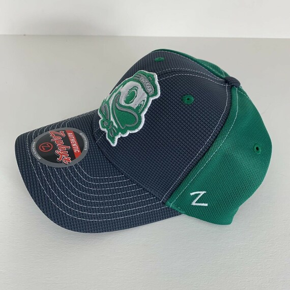 NCAA Zephyr Oregon Ducks Gray Green Hat 