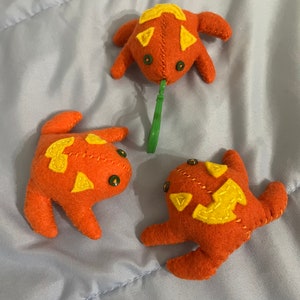 Jack O’Lantern Frogs