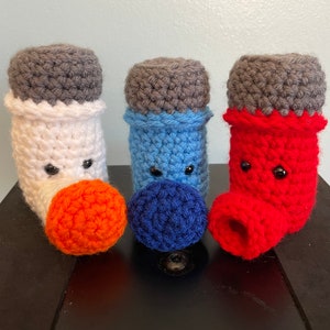 Peluche pour inhalateur Amigurumi pour l&#39;asthme (sur mesure)