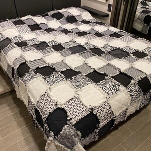 Zebra Patchwork-Flickendecke in Queen-Size-Größe mit Taschen Bild 2