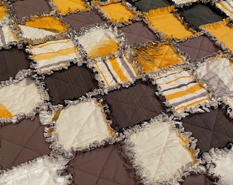Bee Mine - Patchwork Rag Quilt Throw