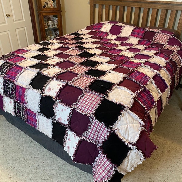 Black Cherries Jubilee - Queen Size Patchwork Rag Quilt