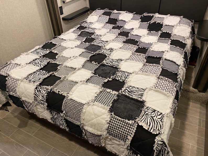 Zebra Patchwork-Flickendecke in Queen-Size-Größe mit Taschen Bild 1