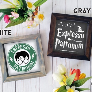 Espresso Patronum träskylt: Rolig lantlig köksinredning