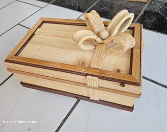 Wooden gift box