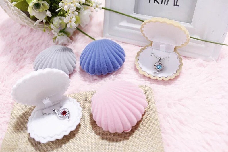 Seashell Jewelry Box Velvet and Plastic Velvet Shell Personalized Velvet Shell Earring Box,Nautical Earring Box Jewelry Box Earring Box