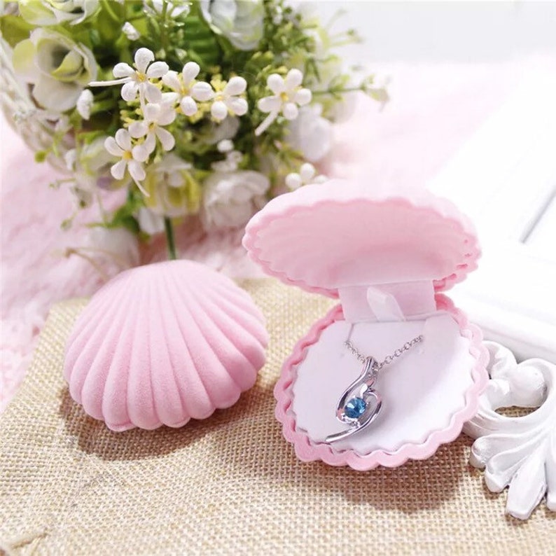 Seashell Jewelry Box Velvet and Plastic Velvet Shell Personalized Velvet Shell Earring Box,Nautical Earring Box Jewelry Box Earring Box