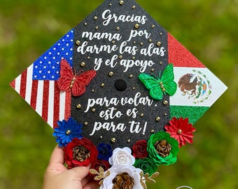 Aangepaste Mexicaanse afstudeerpettopper bloemen Para Mis Padres