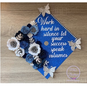 Custom personalized graduation cap topper - Custom graduation cap flowers