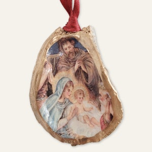 Ornamento natalizio della natività, ornamento religioso, ornamento ecologico di Gesù Bambino riciclato, ornamento di ostrica dorata, scena della natività vintage