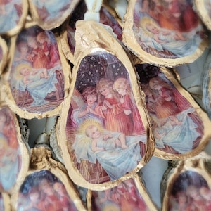 Decorazione a forma di ostrica per Gesù Bambino, decorazione per albero di Natale, adorazione degli angeli, decorazione religiosa, riciclata, decorazione a forma di ostrica dorata