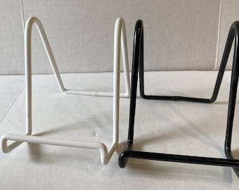 Medium Non Adjustable Vinyl Coated Wire Easel 4&quot; x 3 1/2&quot; in Black or White