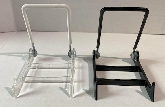 Large Plastic Display Easel with Coated Wire for Adjusting in Black or Clear