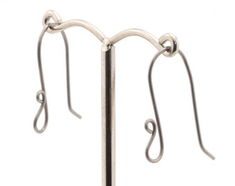 Hypoallergenic titanium shepherd hook ear wires