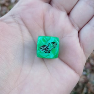 Turtle Tortoise Dice - ONE Engraved D6 Dice - 16mm