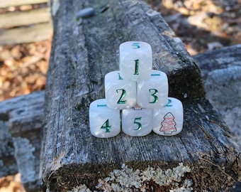 Christmas Tree Cake Dice - Set of 6 Engraved D6 Dice - 16mm - Free US Shipping