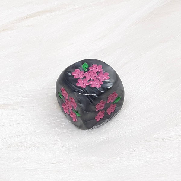 Flower Dice - ONE Engraved D6 Dice - 16mm