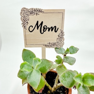 Marcador de jardim para mãe SVG arquivos de corte a laser, pacote de modelo de estaca de planta SVG, presente de dia das mães, padrão GlowForge, conjunto de estacas de jardim da mãe