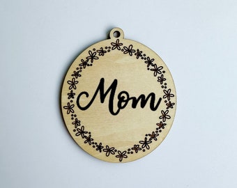 Mom Tag Laser Cut SVG File, Mother’s Day Flower Gift Tag SVG, Mom Tag SVG Template, GlowForge Laser Cut, Gift for Mom, Digital Download