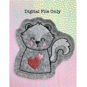 ITH Skunk Finger Puppet *DIGITAL FILE* 4x4 Machine Embroidery Design