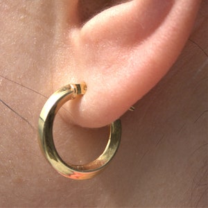 Versatile Gold-Plated Twisted 18mm  Hoop Earrings