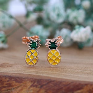 Orecchini a bottone con ananas Tropical Delight per orecchie sensibili