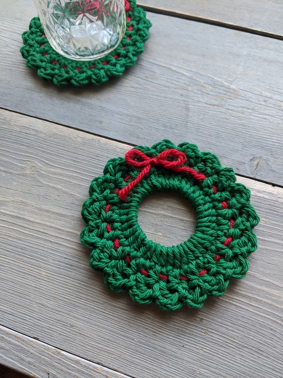 Christmas Wreath Crochet Coaster Pattern