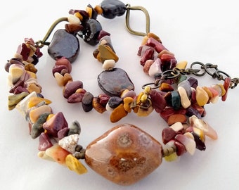 Mookaite stone necklace, chunky style, with African clay feature beads and brass. Australian stone Mookaite.