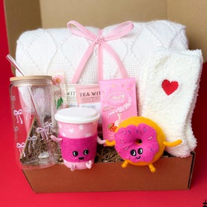 Galentine's Day Gift Box for Best Friend, Valentine Care Box, Valentine's Day Basket, Gift Box for Women, Hygge Gift basket for women